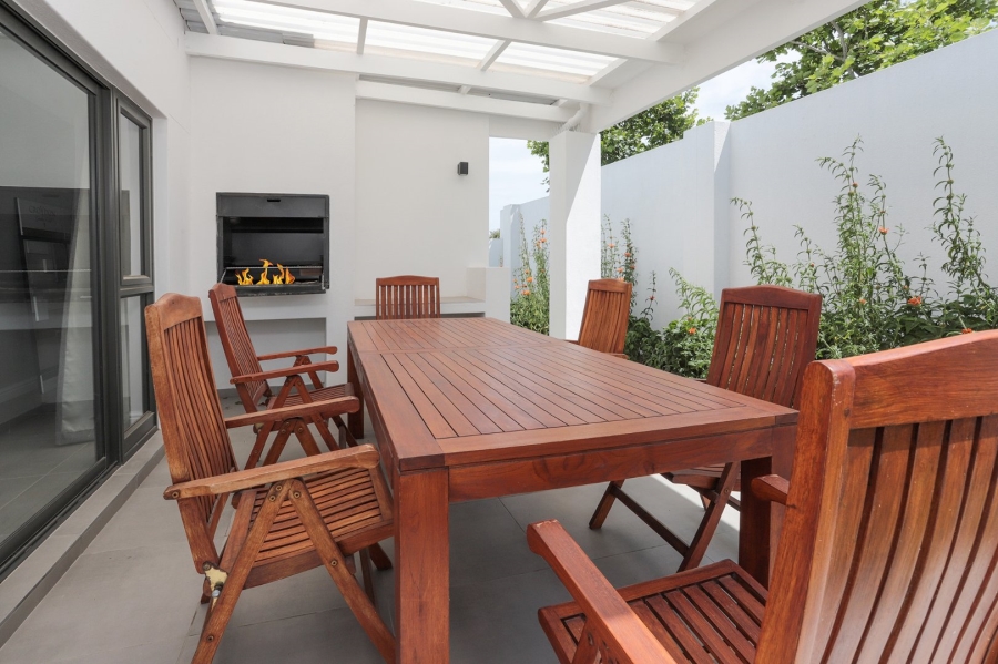  Bedroom Property for Sale in Croydon Western Cape